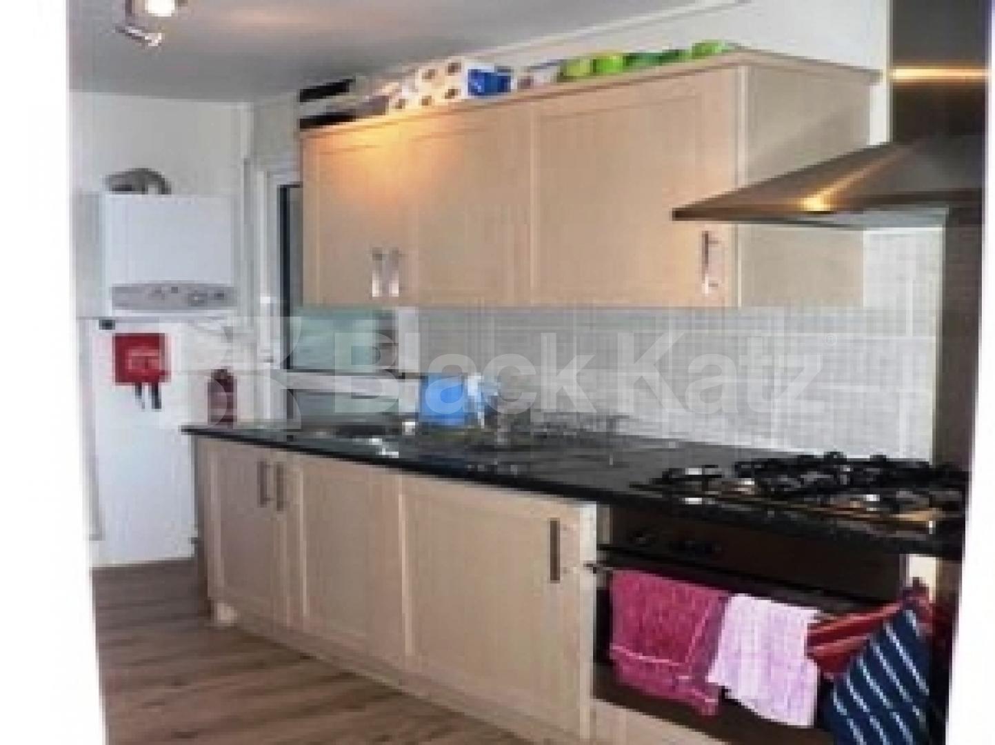 			Stunning New instruction!!!, 2 Bedroom, 1 bath, 1 reception Flat			 Glynde reach, Harrison street, Euston / Kings cross